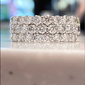 ✨2.31 carat diamond A.Jaffe band✨